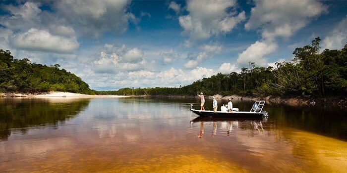 Se você quer aproveitar a temporada de pesca em sua ida para conhecer a Amazônia, então deve estar se perguntando qual a melhor época para fazer isso, certo?